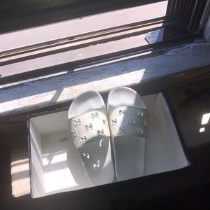 GUCCI SLIPPERSSSS 🥰 HMUif you want to negotiate